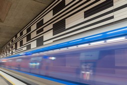 U-Bahn 2 München 2015 -17.jpg