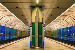 U-Bahn 2 München 2015 -21.jpg