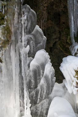 Wasserfall Schwarzwald Eis-3.jpg